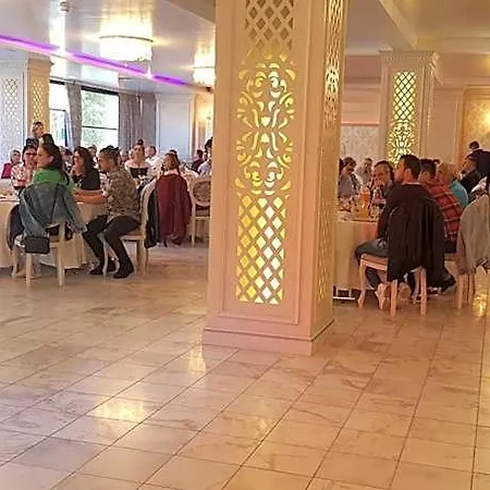 Merty Szálloda Mamaia